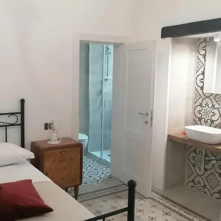 Le Scale Di Pietra Acomodação com café da manhã Conversano Exterior foto