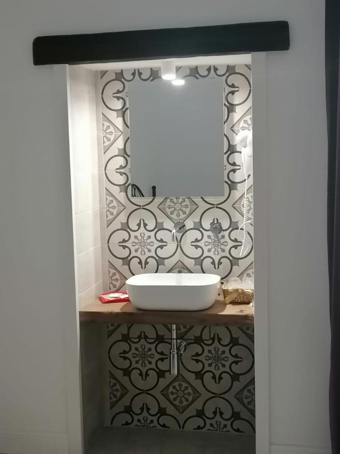 Le Scale Di Pietra